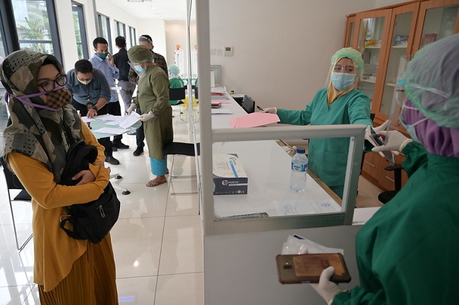 Endless stigma of HIV and COVID-19